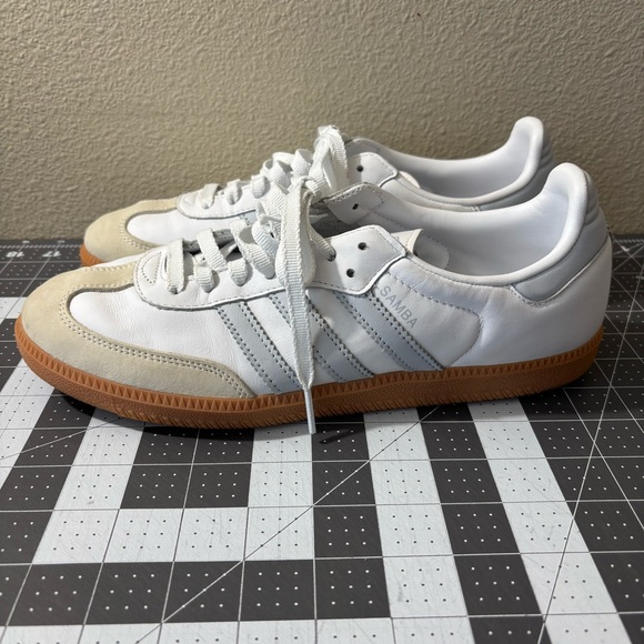 Adidas Sambas OG White Casual Sneakers - Picture 2 of 12